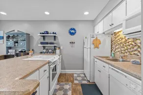 Colony Beach Club 210 - Image 2