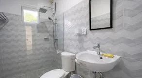 Heidi's Guesthouse - Image 4