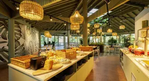 Hotel De Vossemeren by Center Parcs - Image 2
