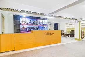 Capital O Samrat Palace Near Nampally Station - Image 3