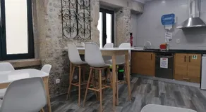 ALOJAMENTO GIRASSOL - Guest House - Quarto com casa de banho privativa - Image 3
