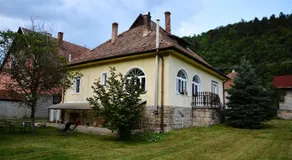 Halháza Erdészlak Apartman - Image 5