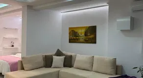 Fier Glass Apartament - Image 3