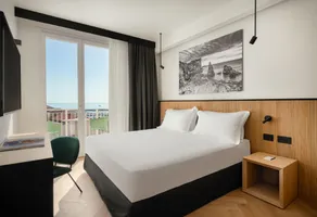 View Place & Spa - Image 2