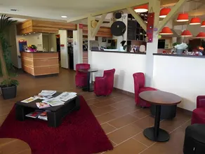 Enzo Hotels Loudeac - Image 3