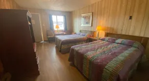 Round-Up Motel - Image 2