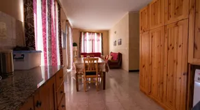Sunset Seaview Accommodation - Image 5