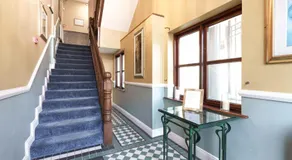 Gate Lodge - Image 3