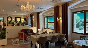 Appart'Hotel-Restaurant Castel Emeraude - Image 3