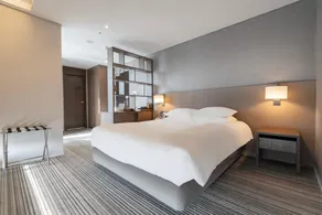 Northharbor Hotel - Image 2