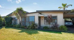 Sunryes Beach House - Image 3