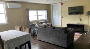Colonial Charm Inn  - Image 3