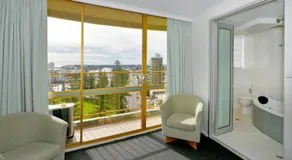 Atlantic Tower Motor Inn - Image 3