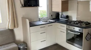 Mobil-home avec terrasse et piscine chauffée - Image 5