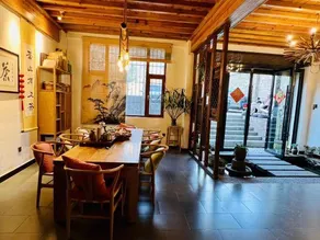 Yirui Ju · Wood | Bai Ancient Courtyard | Family Leisure Resort (Xizhou, Erhai Ecological Corridor) - Image 2
