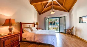Messina Resort Hotel - Image 2