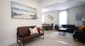 Fully renovated 3Bdr apt 1.5 block from the beach - Image 4