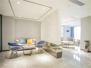 7 Days Premium North Railway Station North Square Center - Image 4