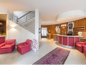 Hotel Delta - Image 4