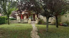 Chambre maison piscine - Image 3
