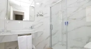 Hotel Castillo Benidorm - Image 2