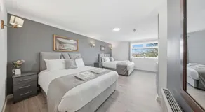 The Greyhound Hotel - Image 5