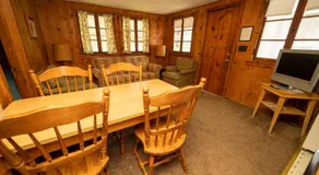 Fair Wind Motel And Cottages - Image 3