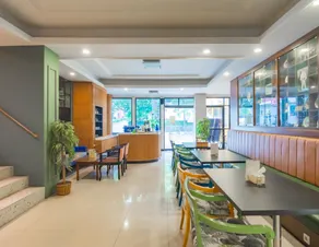 Cihampelas Hotel 2 - Image 3