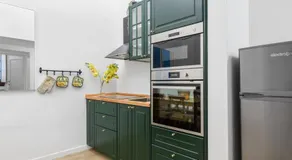 GuestHost - I Renai - Ponte delle Grazie Modern Apartment - Image 4