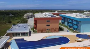 Flat com praia privativa e lazer total em Arraial - Image 3