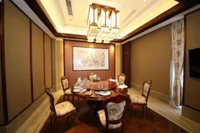 Donghai Junlan Hot Spring Hotel - Image 5