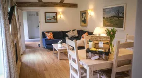 Cowdray Holiday Cottages - Image 3