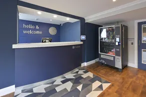 Travelodge Birmingham Sheldon - Image 3
