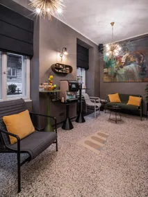 The Viaduct - Suites & More - Image 3