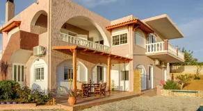 Seashore Apartments - Image 4