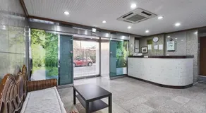 New World Hotel Yongsan - Image 2
