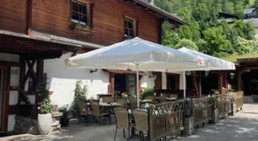 May's Apartments & Restaurant - Image 3