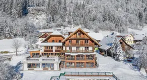 nawu apartments & Restaurant - Image 3
