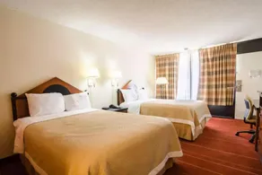 OYO hotel Greensboro east I 40 - Image 2