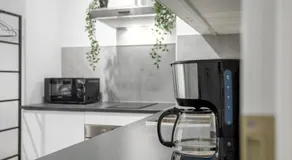 New Tranquil Apartments with FREE PARKING - Image 4