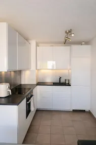 T2 moderne 42 m2 avec grande terasse et vue sur les collines - Image 4