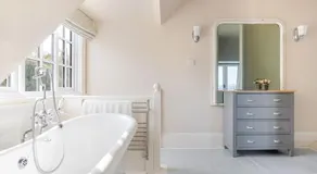 2 Hadleigh Villas - Image 3