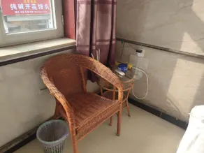 Xinyang Hotel - Image 3