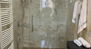Colony Apartments - Image 2