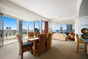 Massive Balcony & Ocean View-2Bed 2Bath Deluxe Apt - Image 2