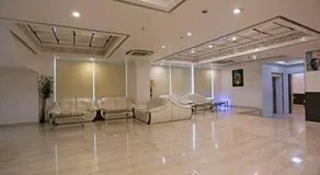 Hotel Sevora Grand 4 Min From Anand Vihar Bus Terminal and Vaishali Metro Station - Image 3