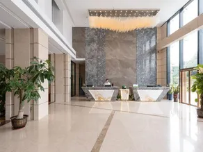 Qianyi Hotel(Yulin National Defense Building) - Image 2