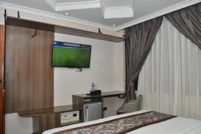 Lagos Hotel - Image 5