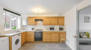Host and Stay - The Rowton - Image 4