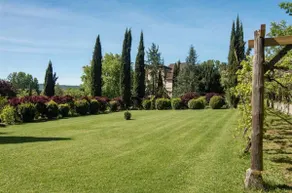 Stunning Chateau w/ Heated Swimming Pool Sleeps 20 - Image 4